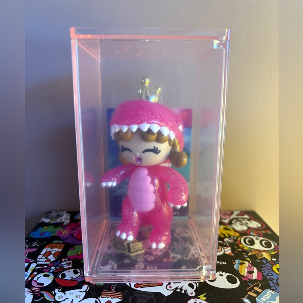 XOX Kweenie Quirky KWEEN OF RAWR